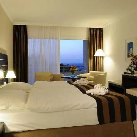Allsun Esquinzo 4* Пайара